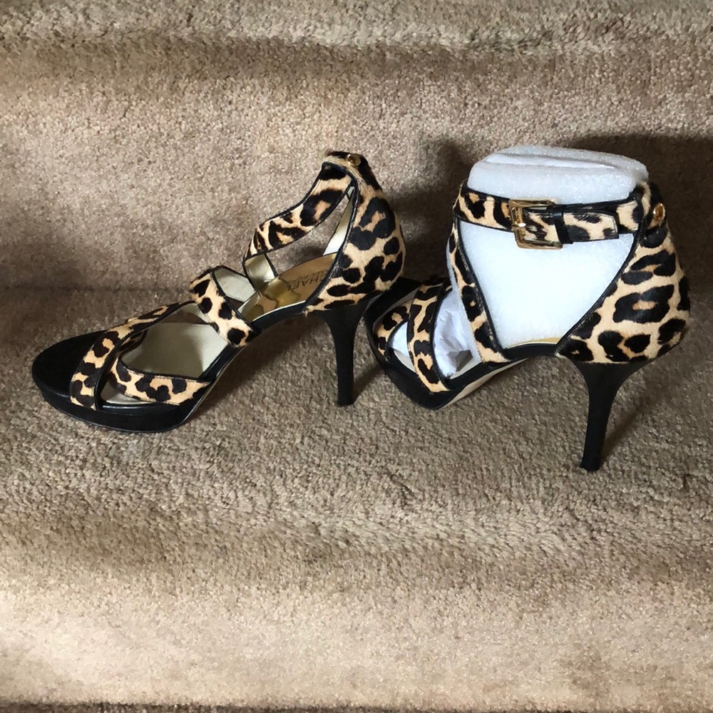 MICHAEL KORS-FABULOUSLY NEW!, BUT W/O TAG